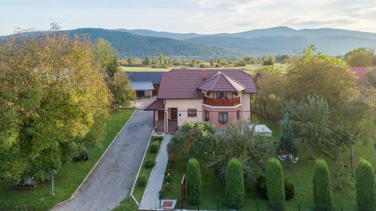 Apartment Ivan & Iva Gornji Vaganac Εξωτερικό φωτογραφία