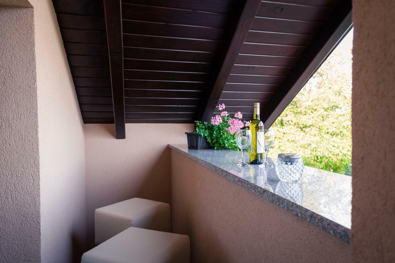 Apartment Ivan & Iva Gornji Vaganac Εξωτερικό φωτογραφία