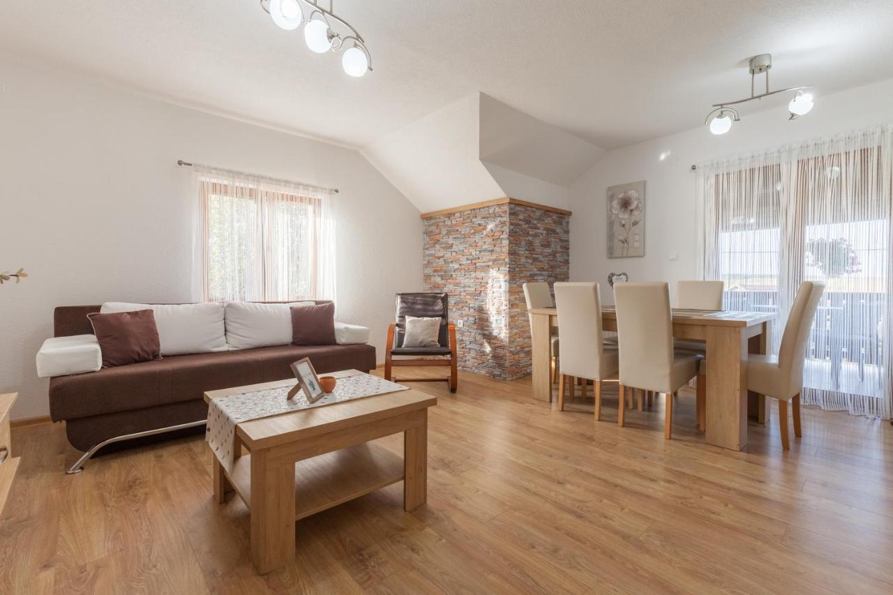 Apartment Ivan & Iva Gornji Vaganac Εξωτερικό φωτογραφία